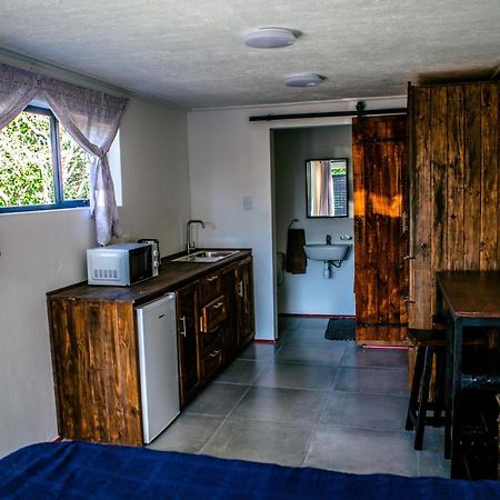 Peaceful 1-Bedroom Flatlet, 10 Min From The Beach Ciudad del Cabo Exterior foto