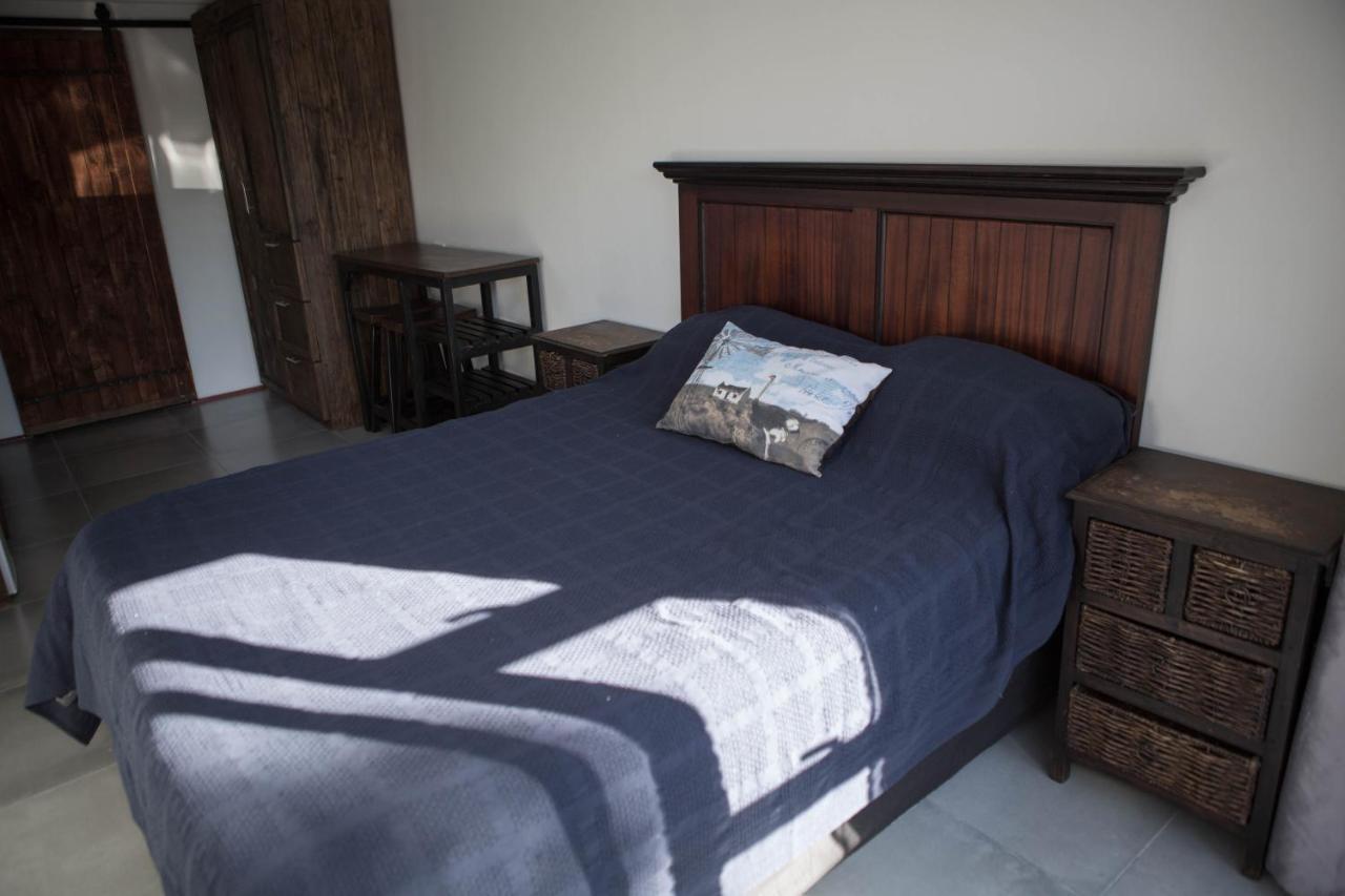 Peaceful 1-Bedroom Flatlet, 10 Min From The Beach Ciudad del Cabo Exterior foto