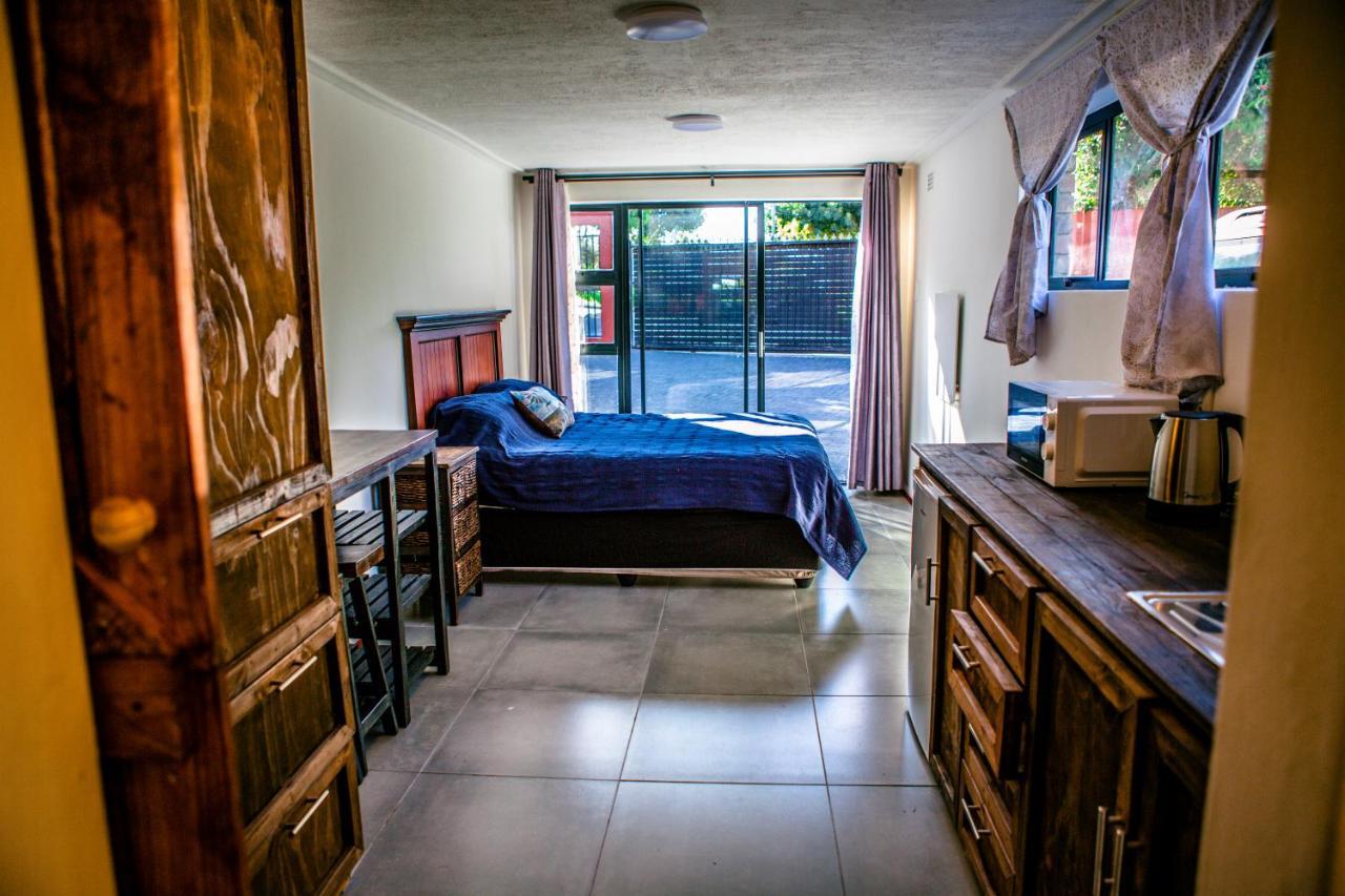 Peaceful 1-Bedroom Flatlet, 10 Min From The Beach Ciudad del Cabo Exterior foto